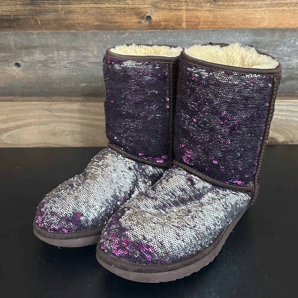 Ugg Australia Autumn‎ Purple Silver Sequin Low Winter Fur Lined Boots Woman’s 7